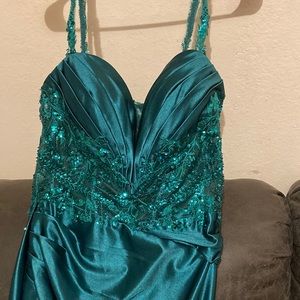 Emerald Green Dress, Used only ONCEE!!